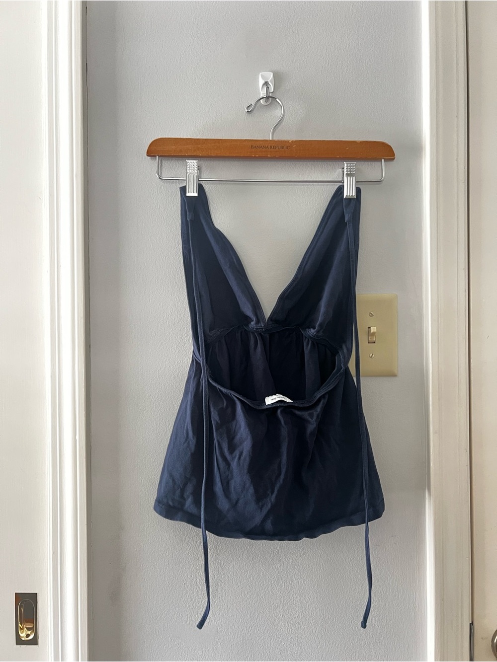 Aritzia Navy halter top - Picture 4 of 6